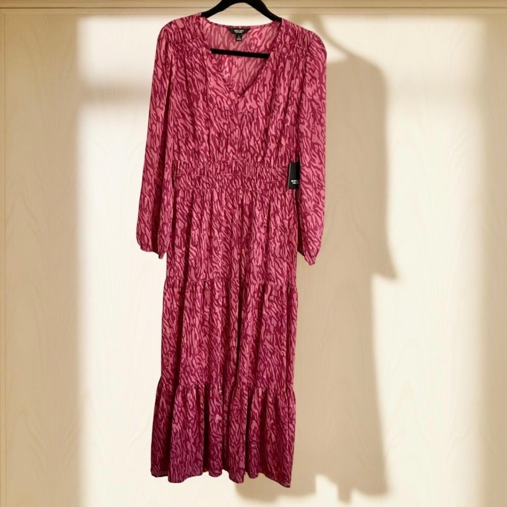 Vera Wang simply v-neck,tiered maxi dress ,vibrant two tone pink,puff sleeves ❤️